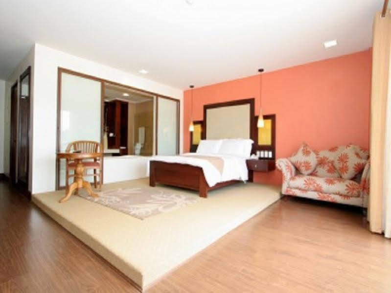 Coron Gateway Hotel & Suites Kültér fotó